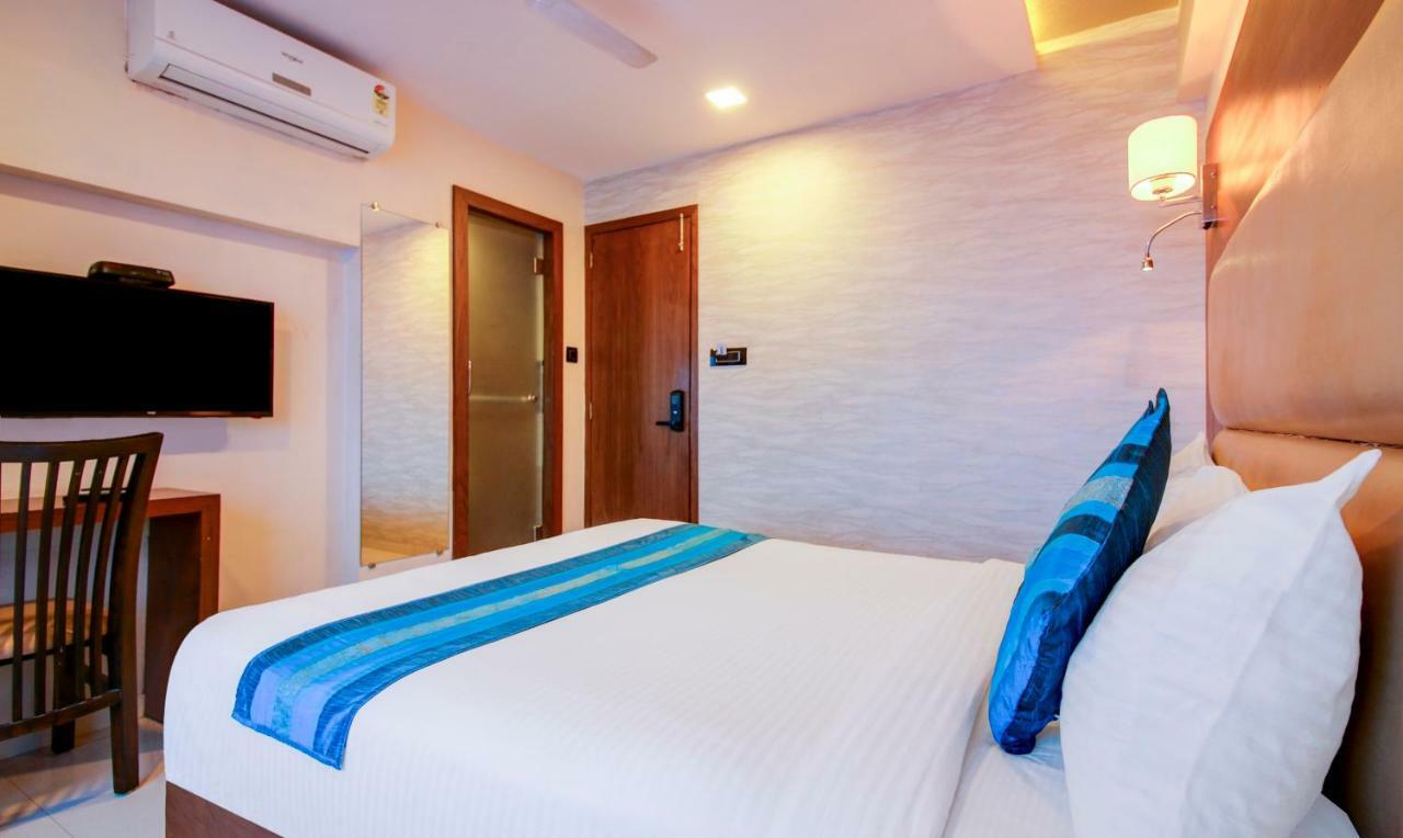 Hotel Oxford Mumbai Exterior photo