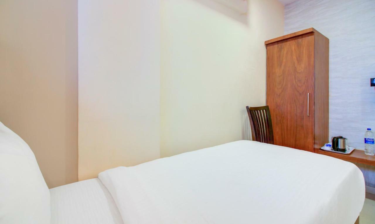 Hotel Oxford Mumbai Exterior photo